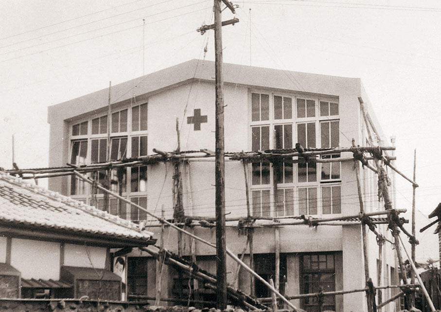 1960년 제주지사 2층 건물 준공(1층 안과의원, 2층 지사사무소)